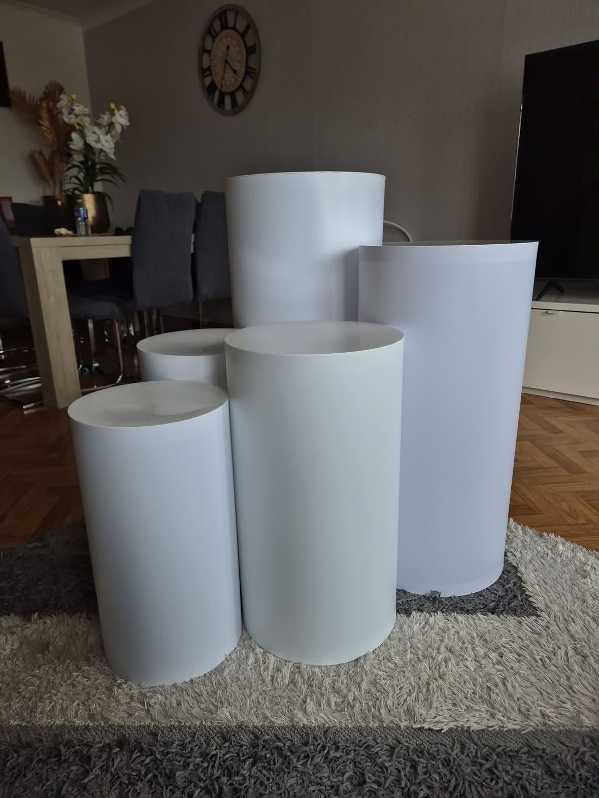 Set de présentoirs cylindres blancs (5 hauteurs)